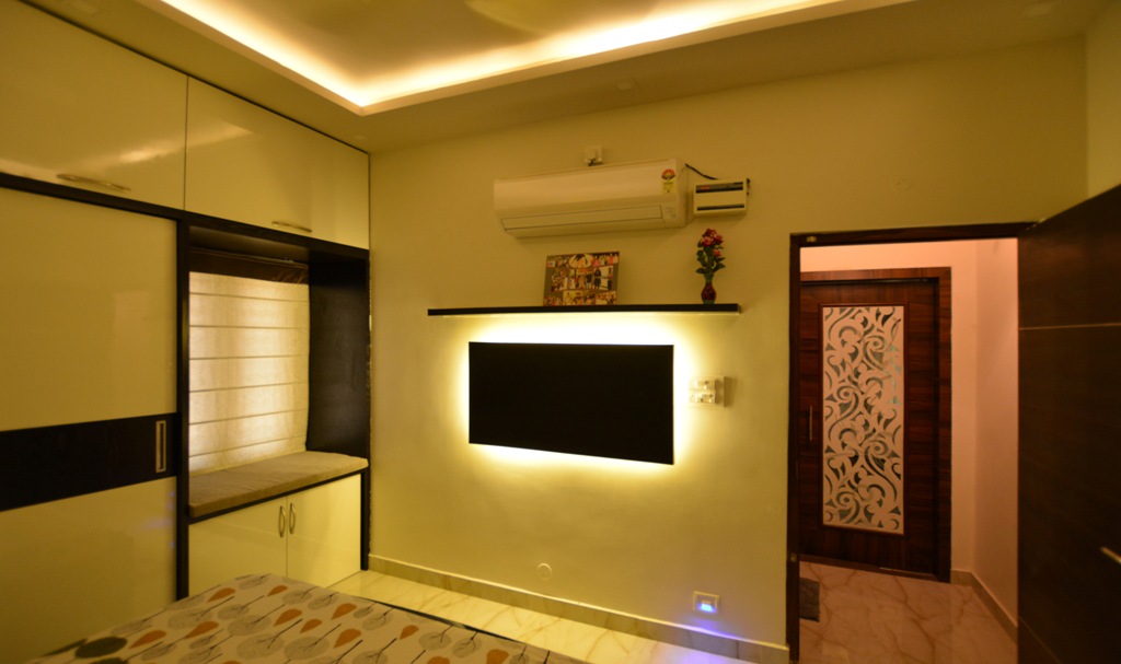 4 — Mr And Mrs K. Maheshwara Rao, Guntur